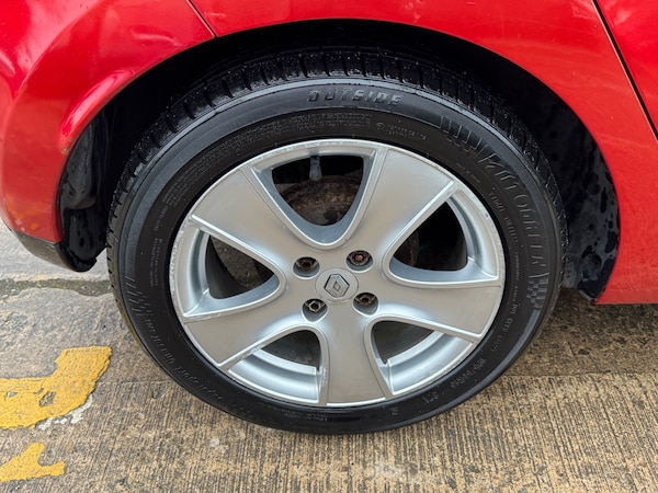 Used Renault Clio 2013 for sale - 74197731: Photo 8