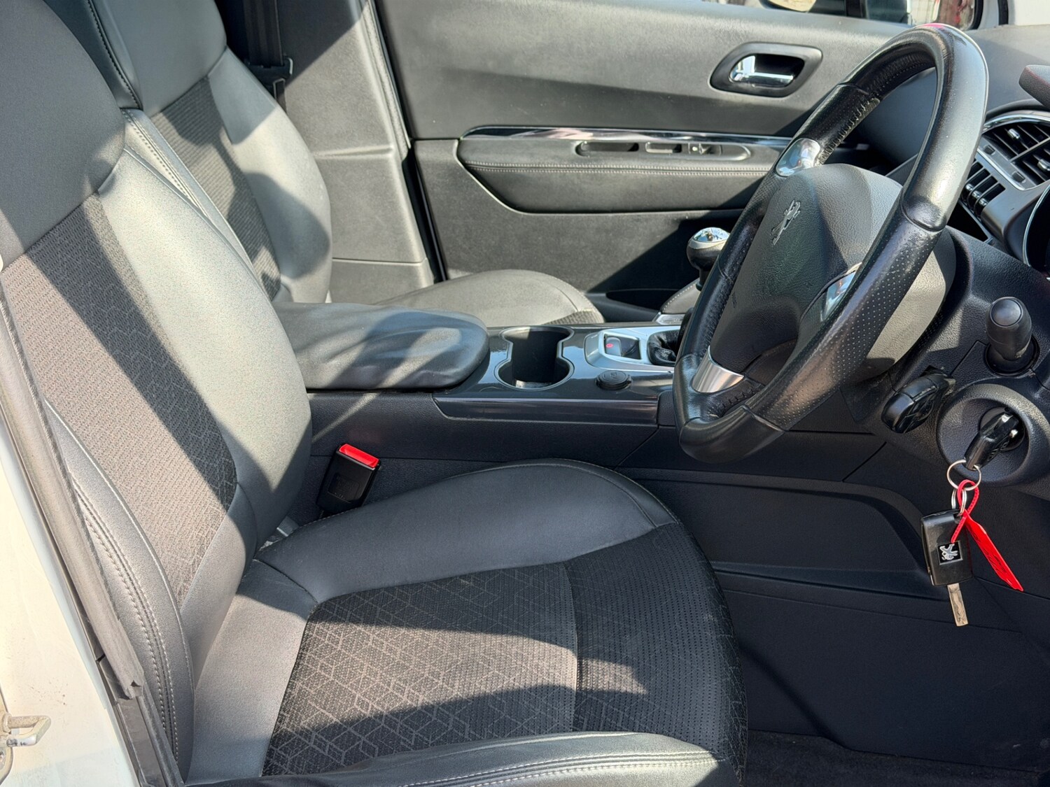 Used Peugeot 3008 2014 for sale - 77974277: Photo 11