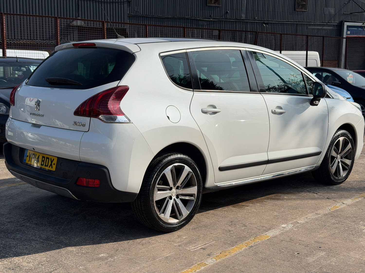 Used Peugeot 3008 2014 for sale - 77974277: Photo 7