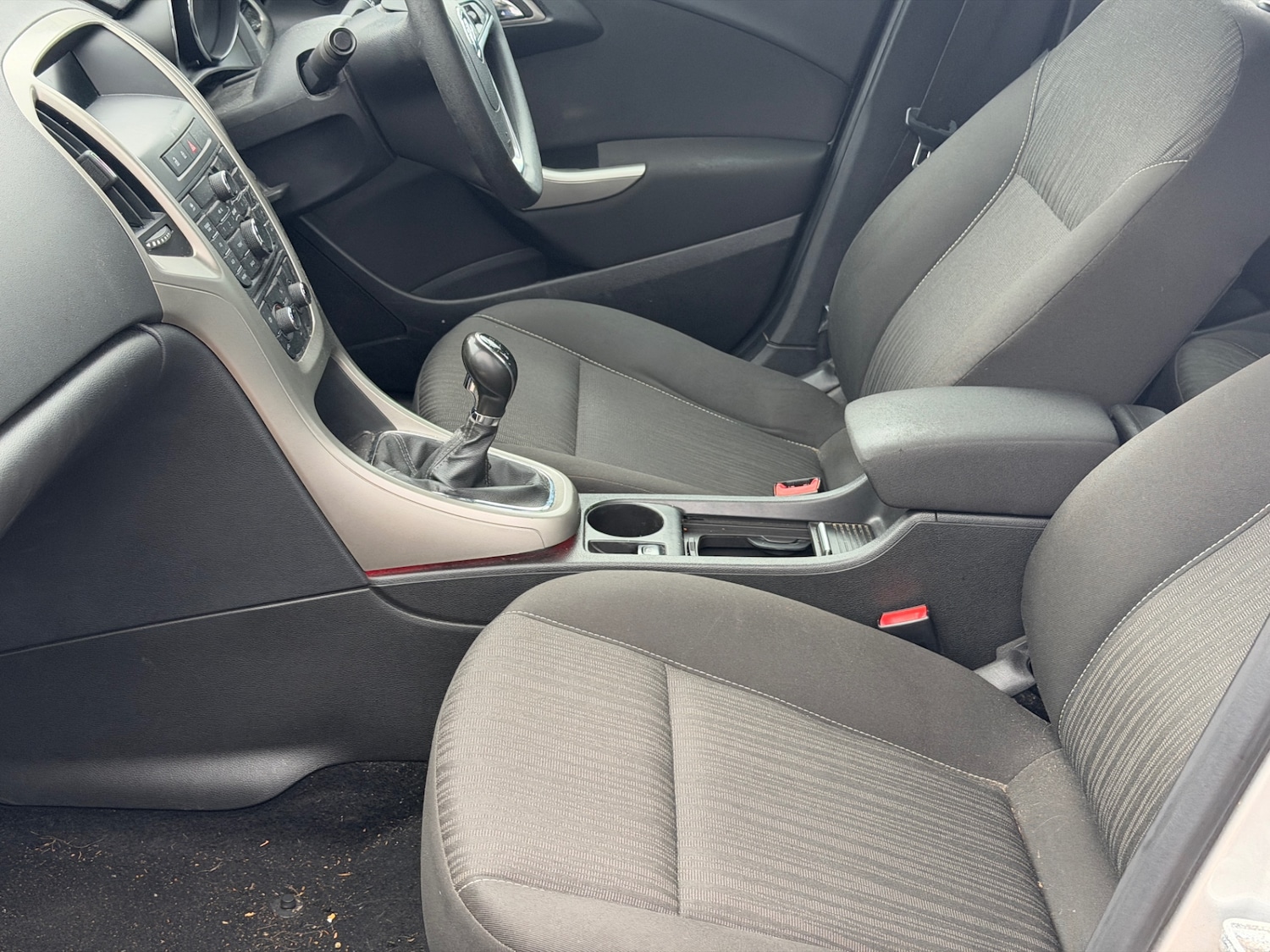 Used Vauxhall Astra 2011 for sale - 77630925: Photo 15