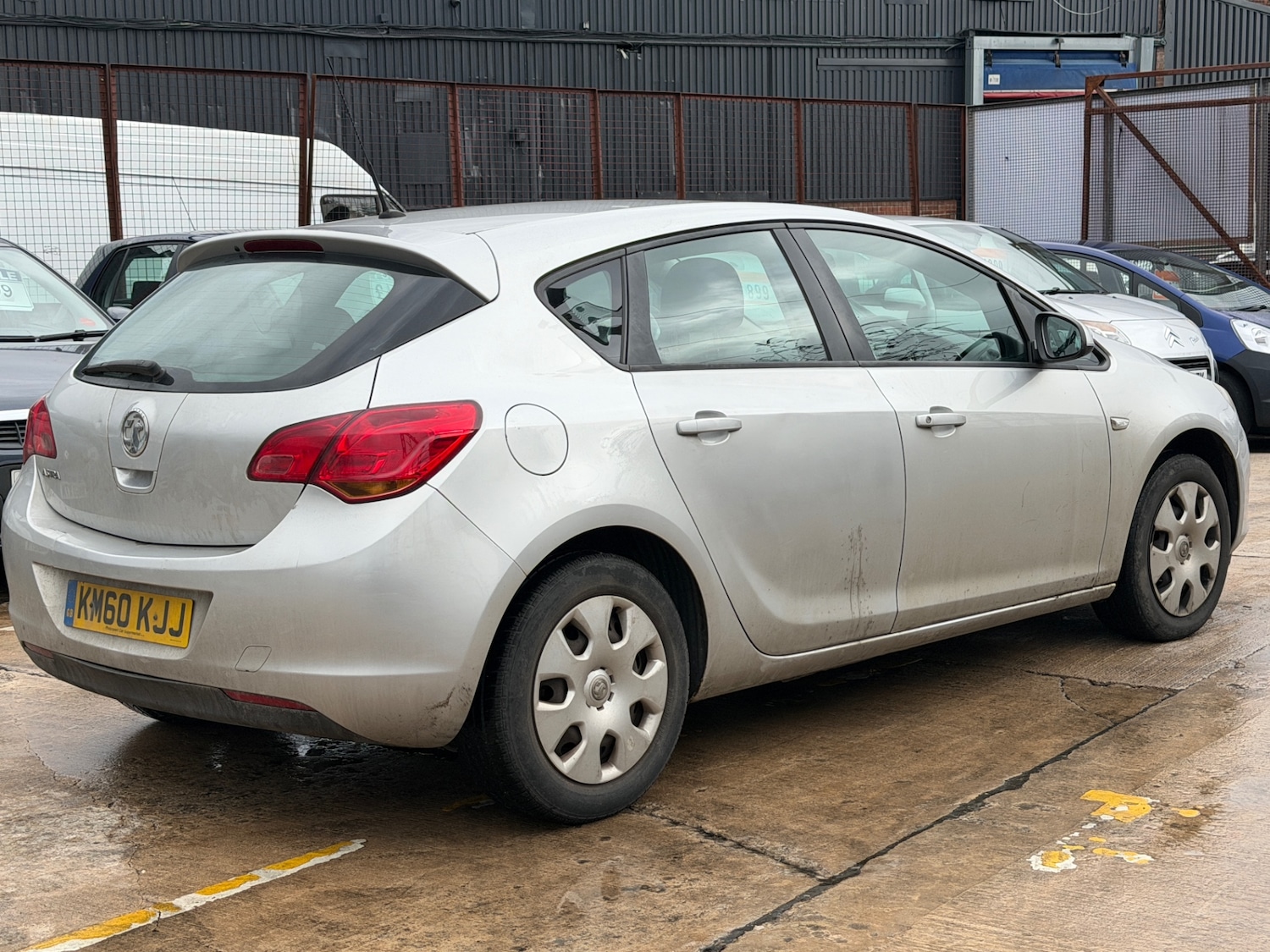 Used Vauxhall Astra 2011 for sale - 77630925: Photo 7
