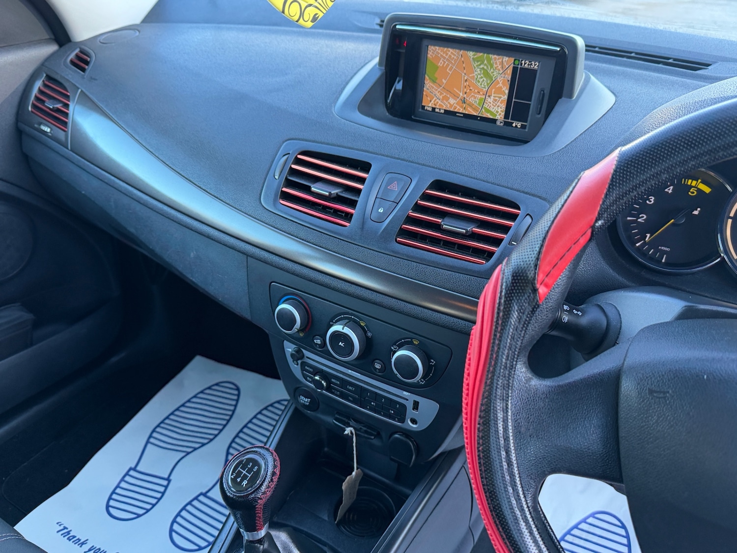 Used Renault Megane 2013 for sale - 76712268: Photo 10