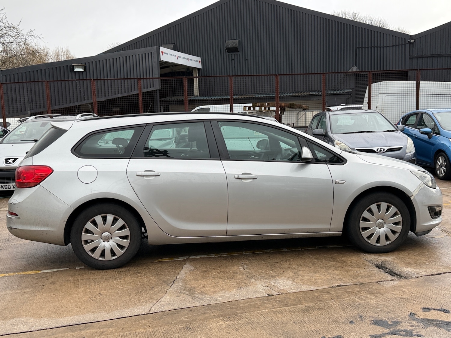 Used Vauxhall Astra 2013 for sale - 78013070: Photo 9