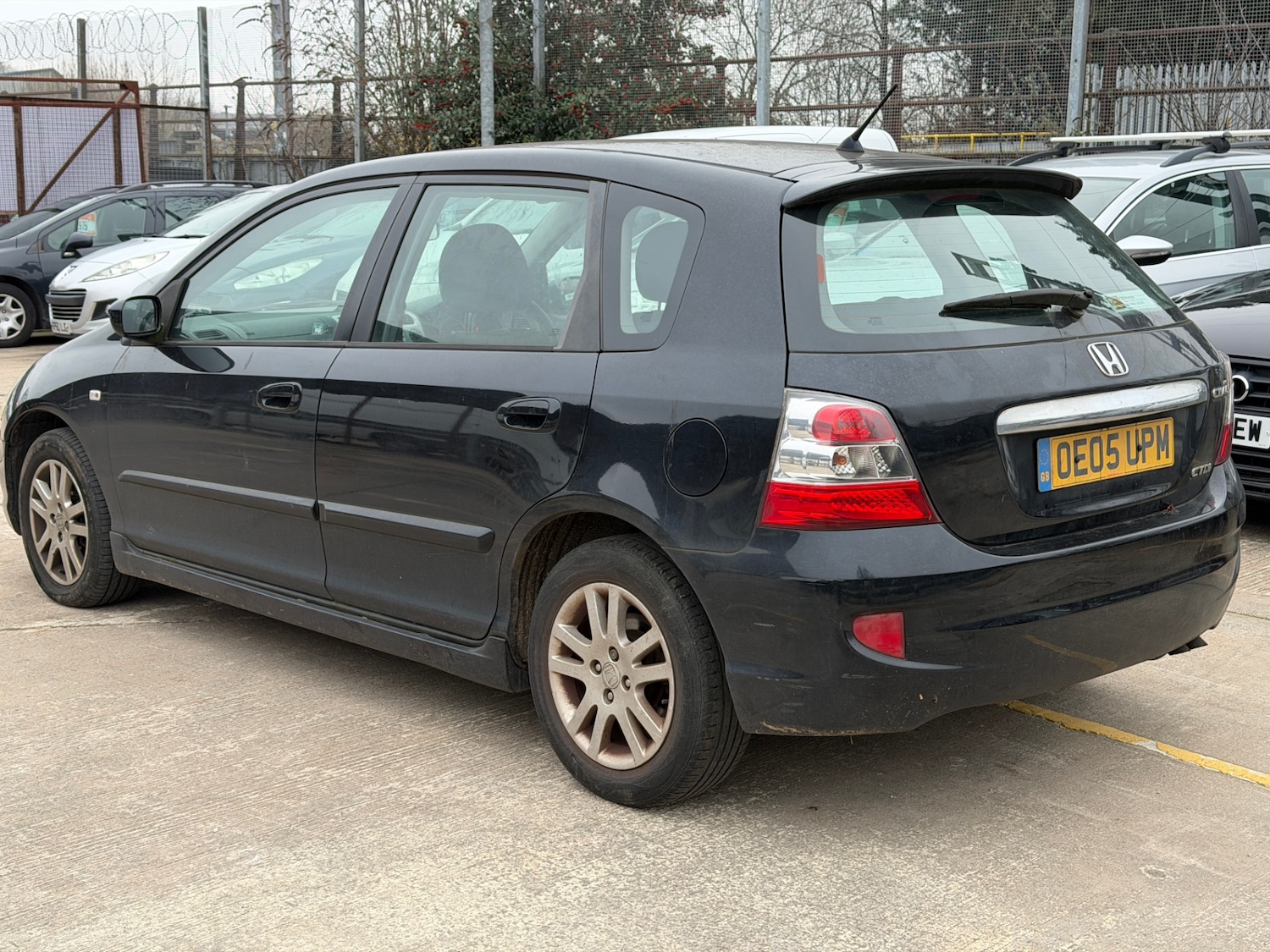 Used Honda Civic 2005 for sale - 77342473: Photo 5