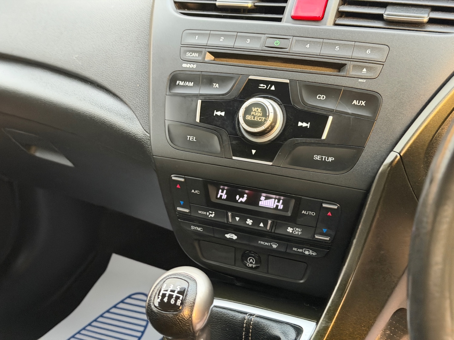 Used Honda Civic 2012 for sale - 77303929: Photo 15