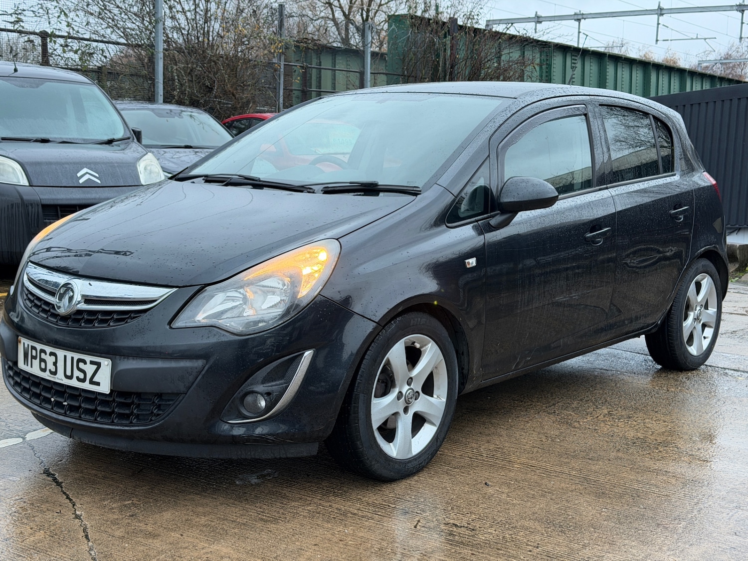 Used Vauxhall Corsa 2013 for sale - 76848495: Photo 2