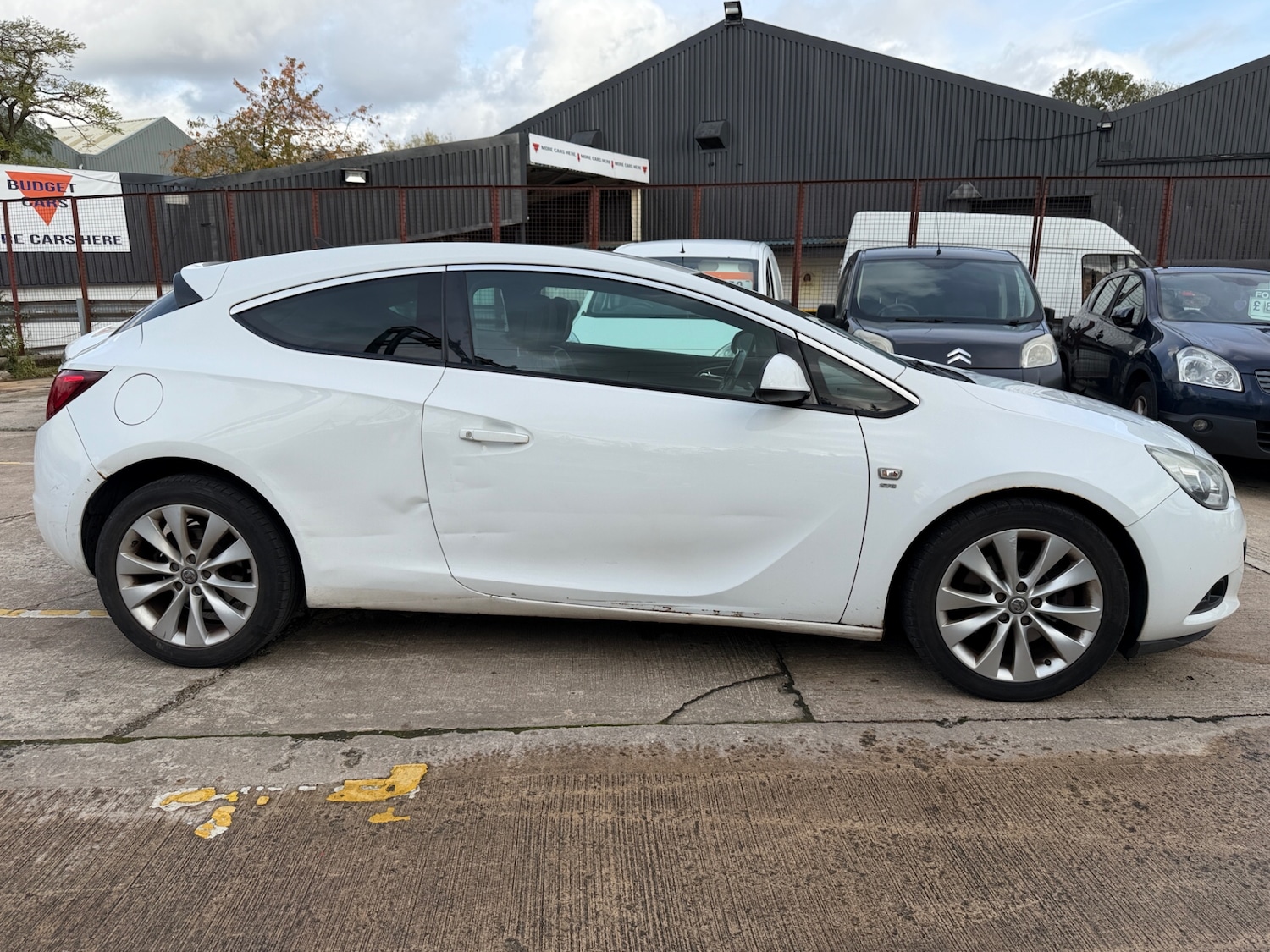 Used Vauxhall Astra GTC 2012 for sale - 76402870: Photo 8