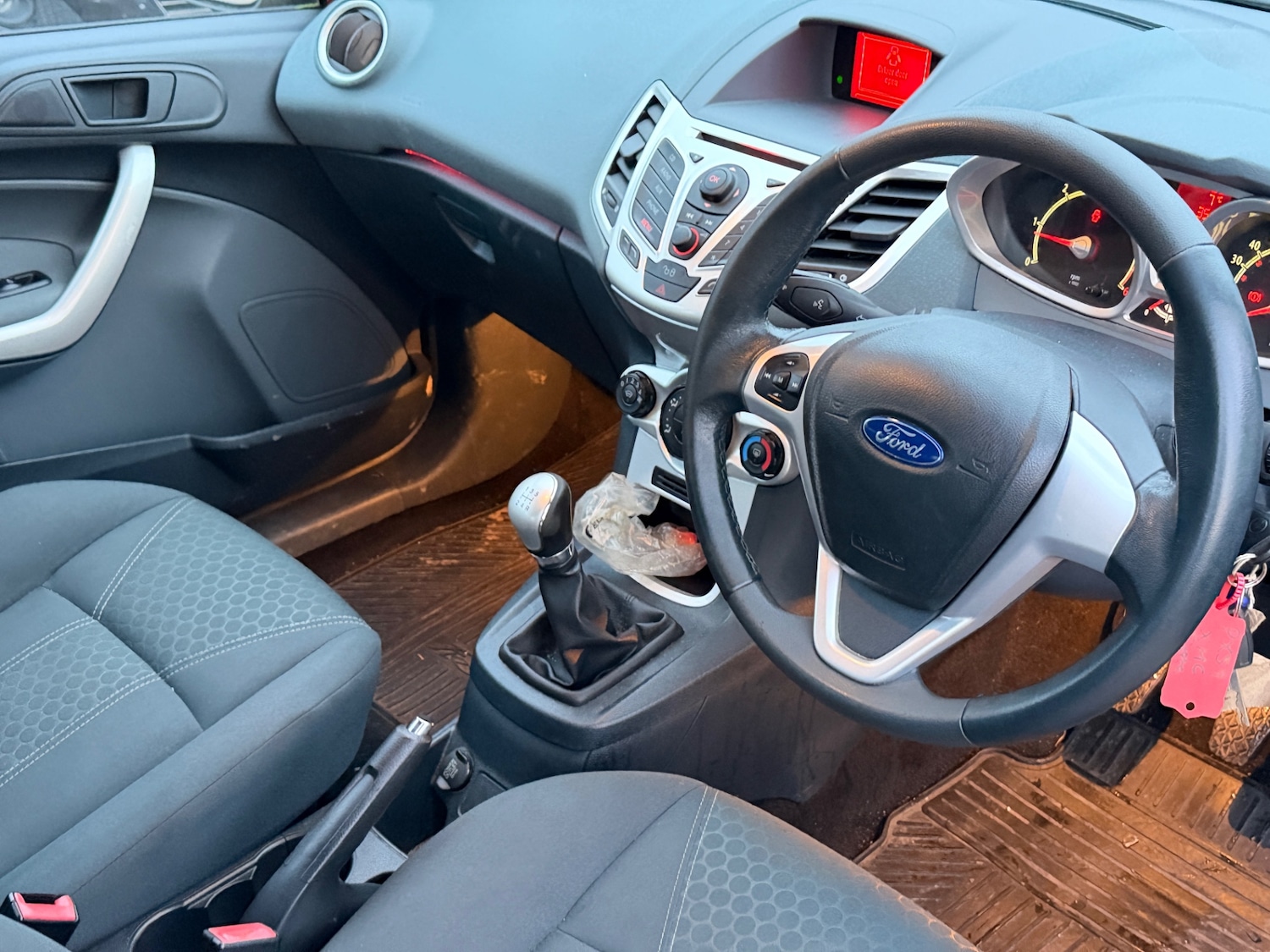 Used Ford Fiesta 2009 for sale - 76938358: Photo 12