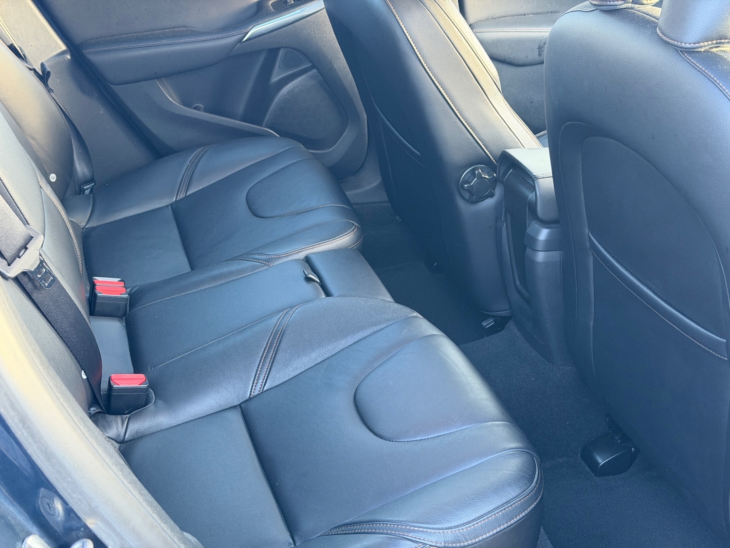 Used Volvo V40 2014 for sale - 76938323: Photo 10