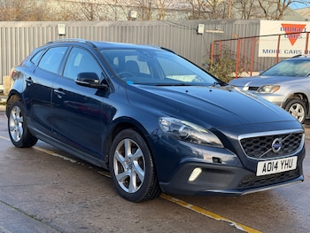 2014 (14) - D2 Cross Country Lux 5dr Powershift