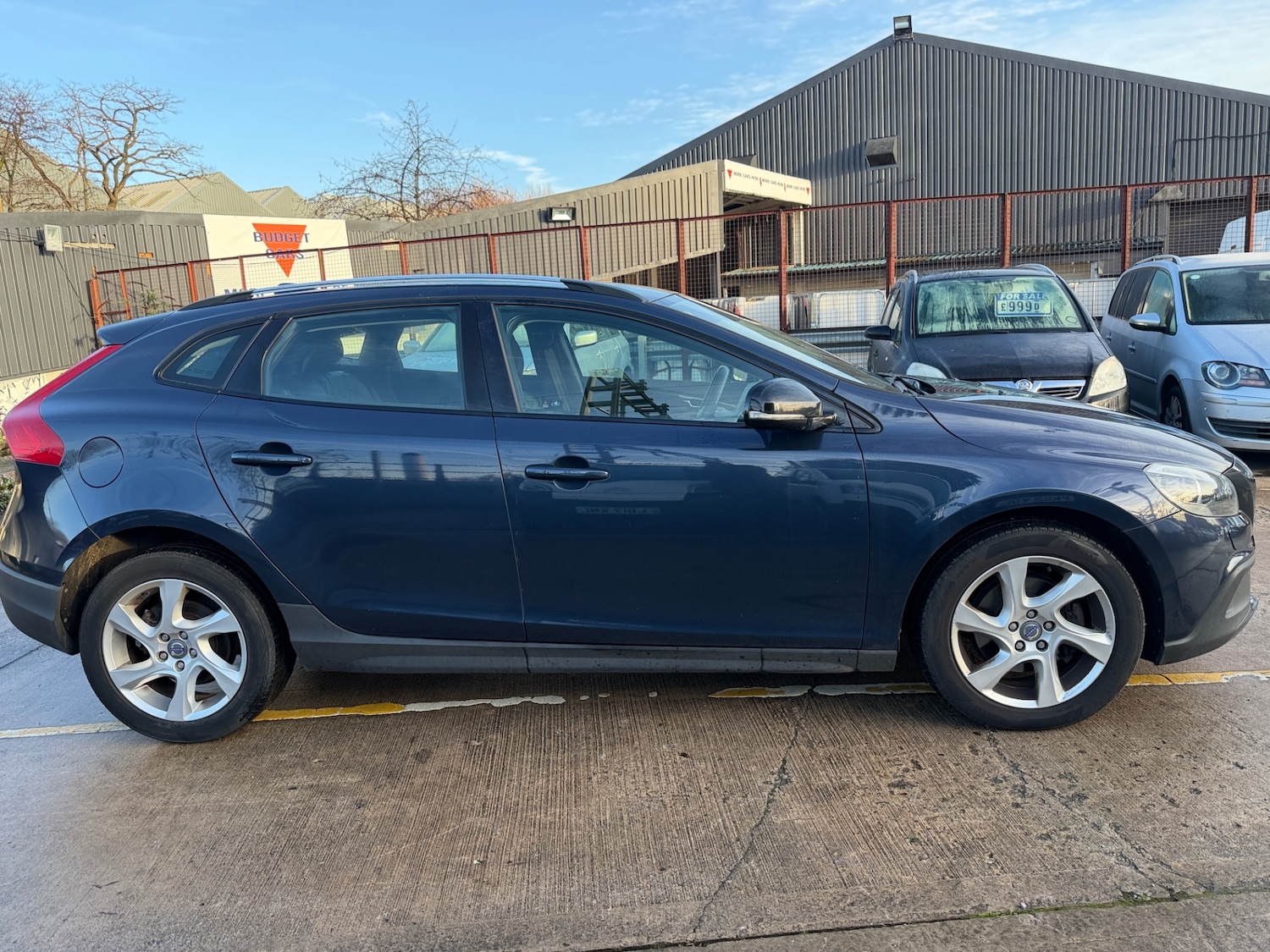 Used Volvo V40 2014 for sale - 76938323: Photo 6