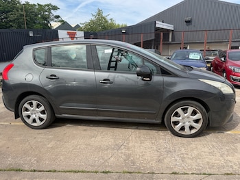 Used Peugeot 3008 2010 for sale - 78967859: Photo