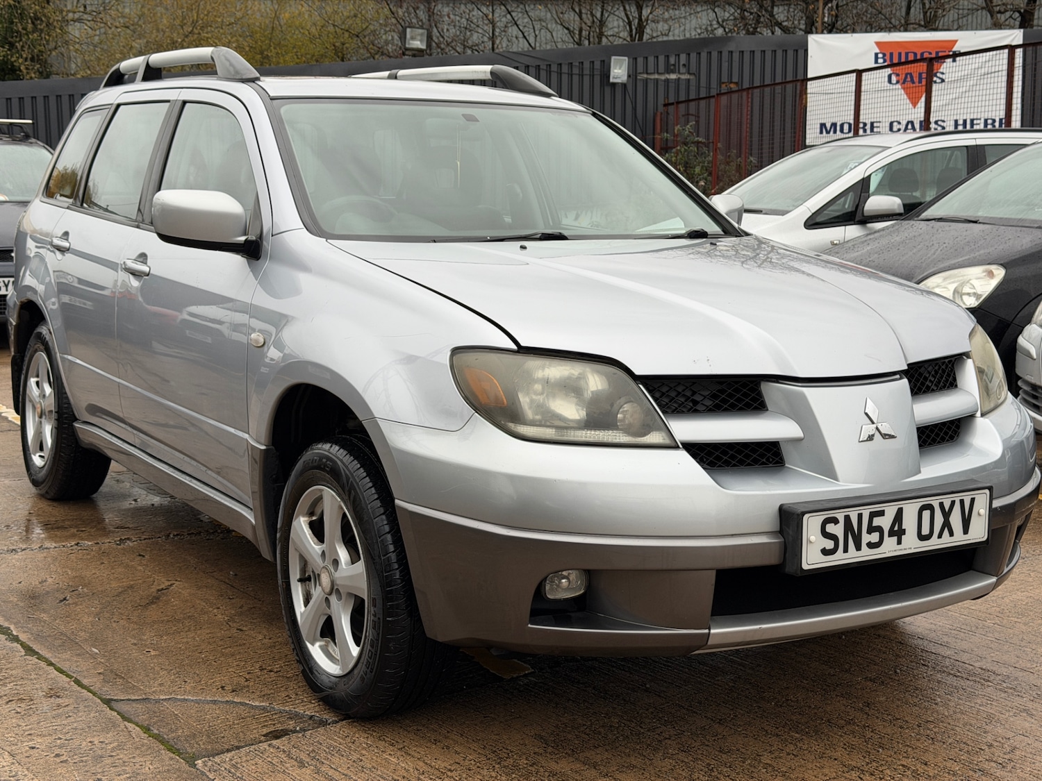 Used Mitsubishi Outlander 2004 for sale - 76252316: Photo 1