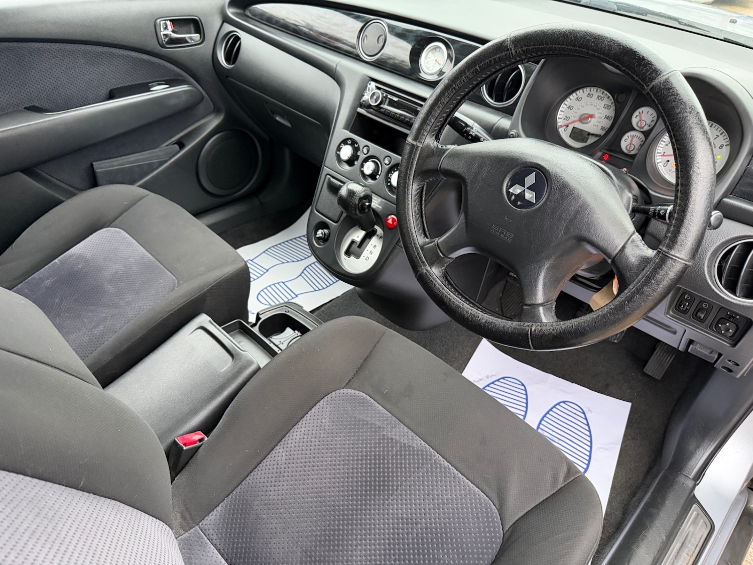 Used Mitsubishi Outlander 2004 for sale - 76252316: Photo 11