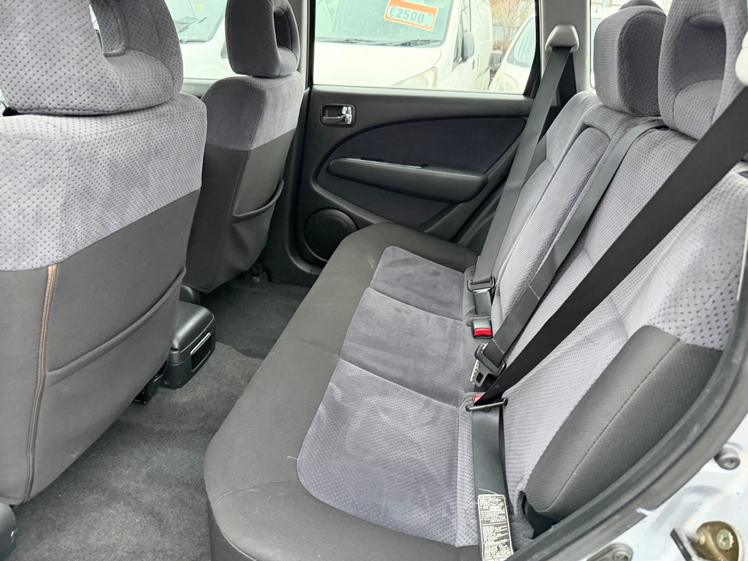 Used Mitsubishi Outlander 2004 for sale - 76252316: Photo 13