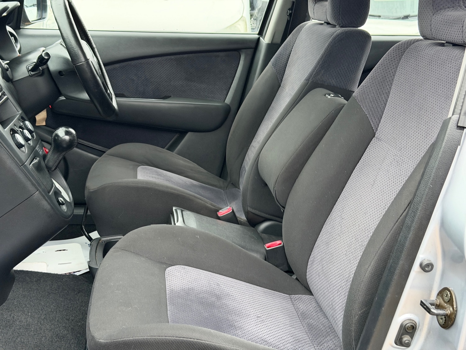 Used Mitsubishi Outlander 2004 for sale - 76252316: Photo 15