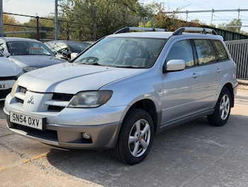 Used Mitsubishi Outlander 2004 for sale - 76252316: Photo