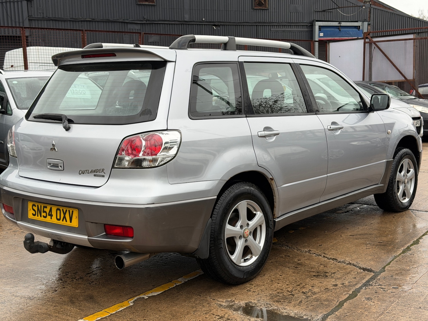 Used Mitsubishi Outlander 2004 for sale - 76252316: Photo 6