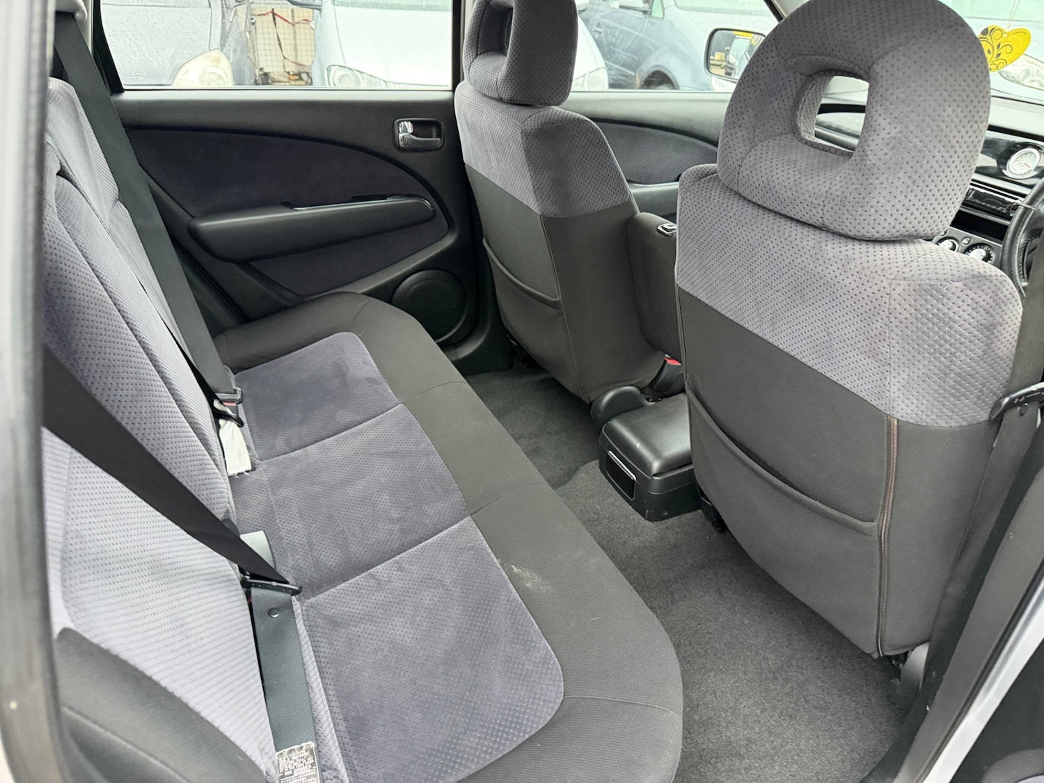 Used Mitsubishi Outlander 2004 for sale - 76252316: Photo 9