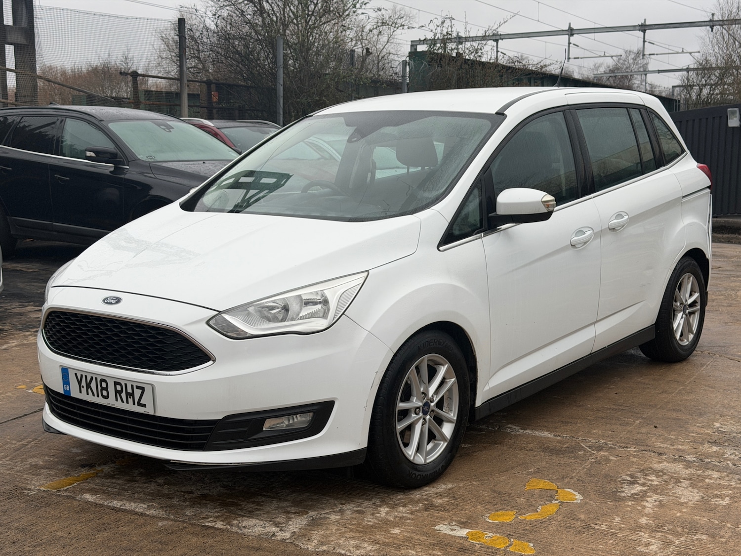 Used Ford Grand C-Max 2018 for sale - 77727082: Photo 2