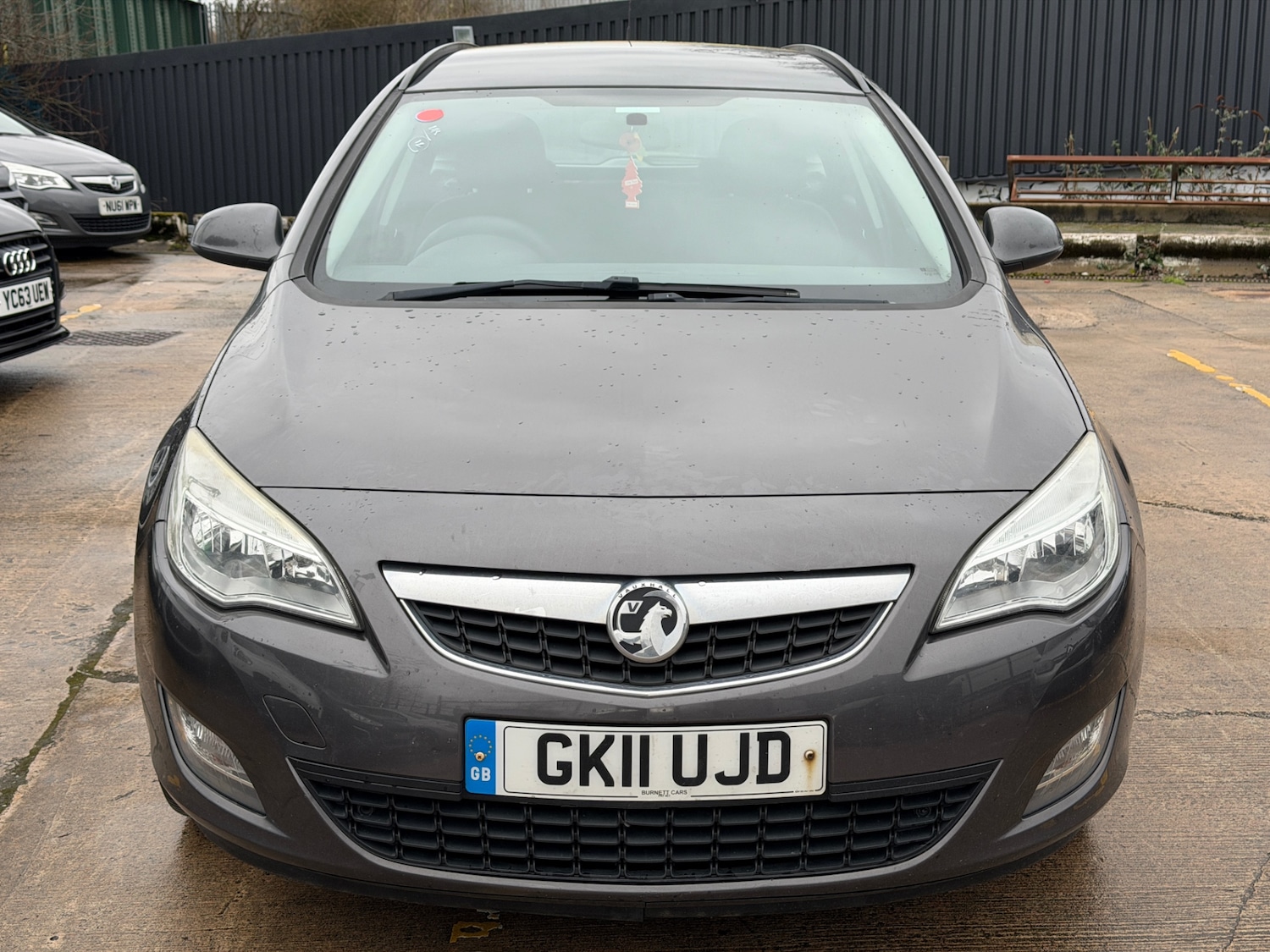 Used Vauxhall Astra 2011 for sale - 77342465: Photo 3