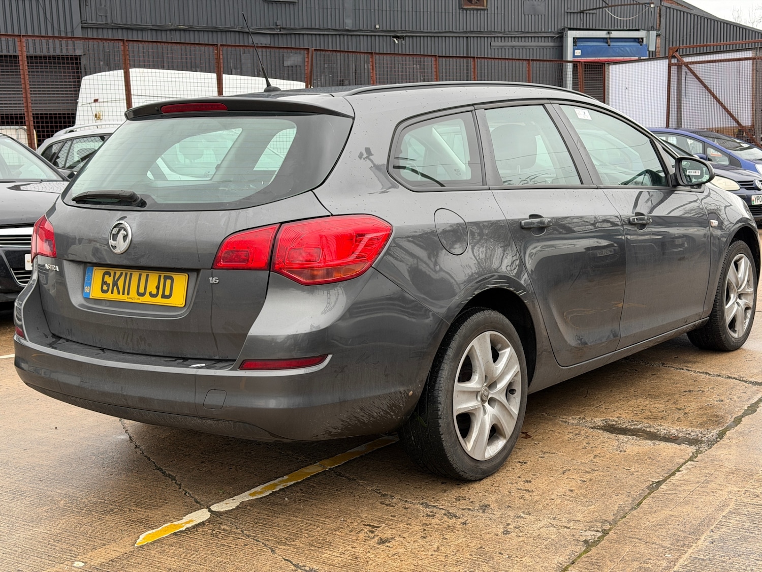 Used Vauxhall Astra 2011 for sale - 77342465: Photo 8