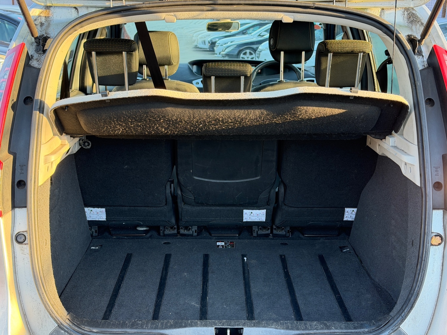 Used Renault Scenic 2010 for sale - 76665936: Photo 11