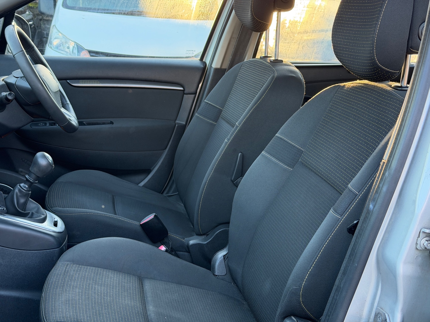 Used Renault Scenic 2010 for sale - 76665936: Photo 14