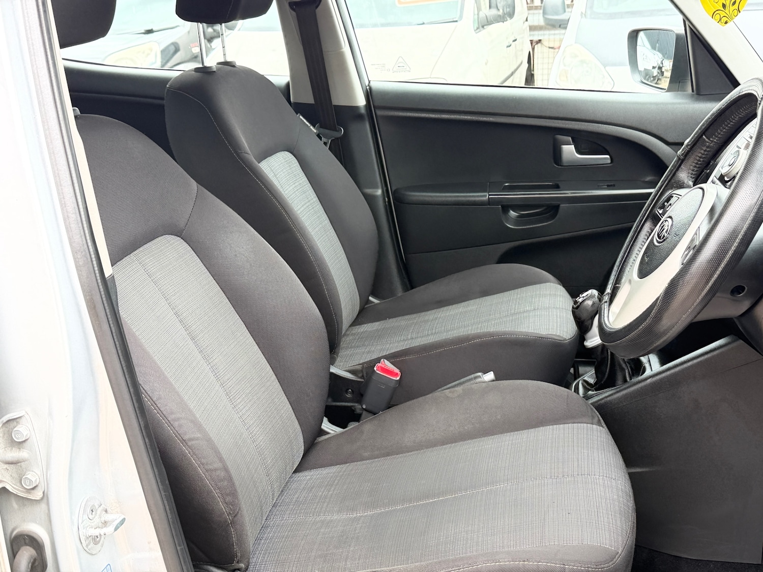 Used Kia Venga 2011 for sale - 75995156: Photo 12