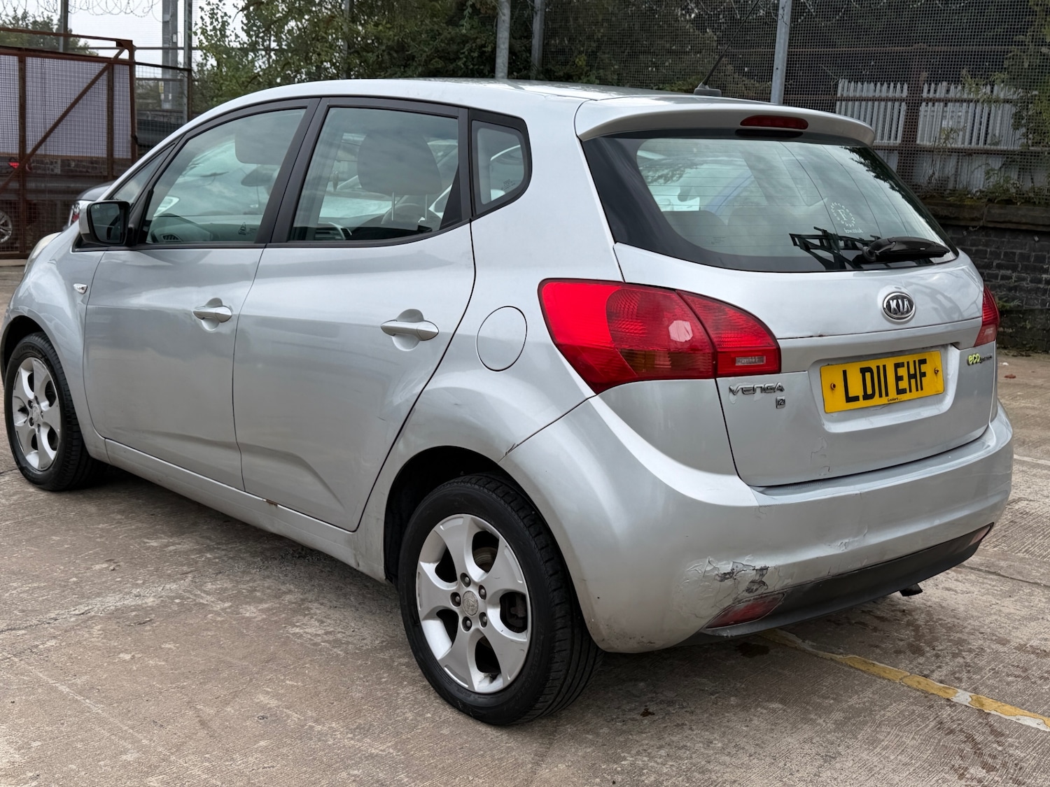 Used Kia Venga 2011 for sale - 75995156: Photo 4