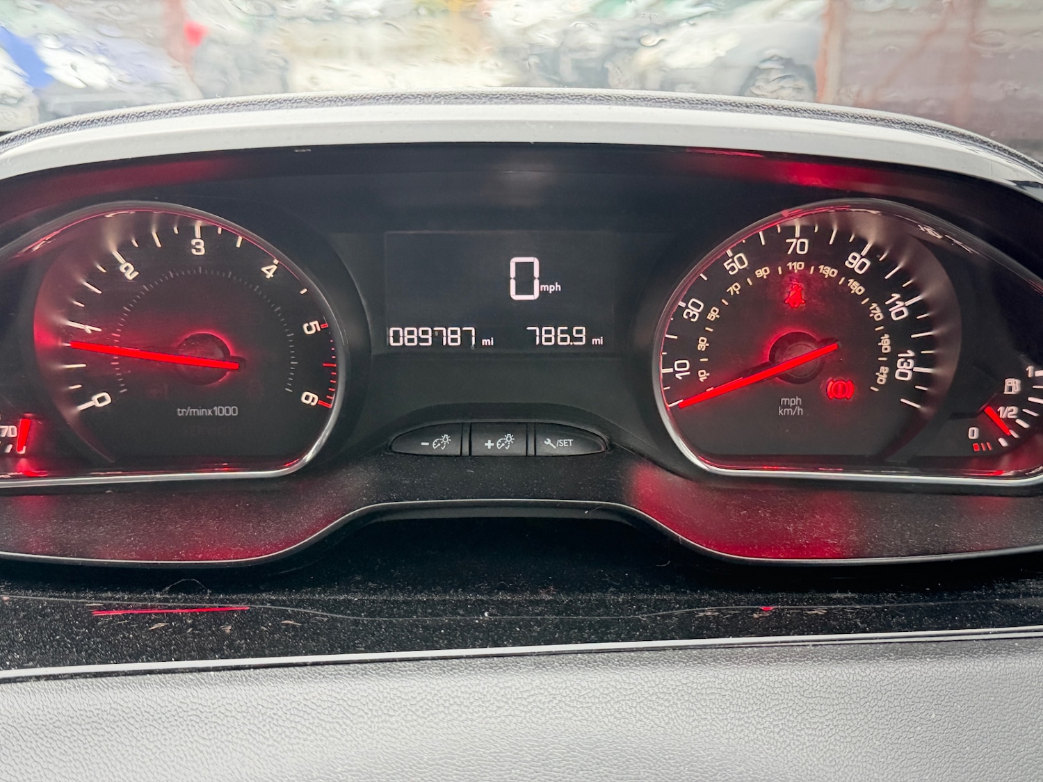 Used Peugeot 208 2014 for sale - 77635392: Photo 12