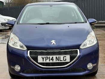 Used Peugeot 208 2014 for sale - 77635392: Photo