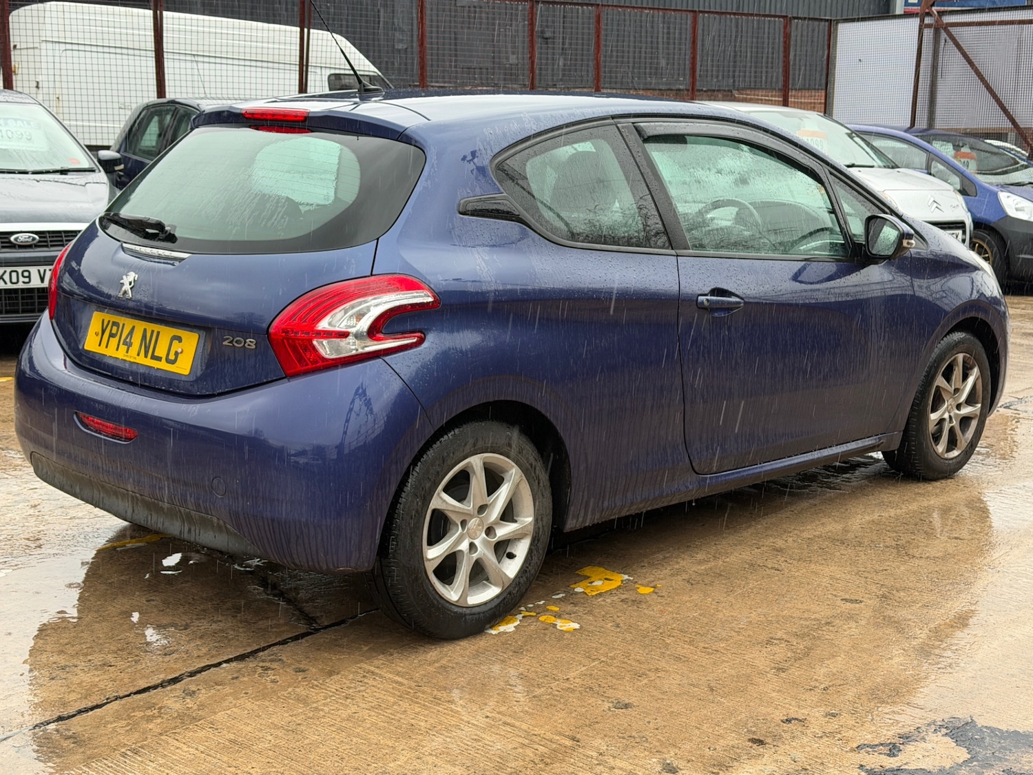 Used Peugeot 208 2014 for sale - 77635392: Photo 6