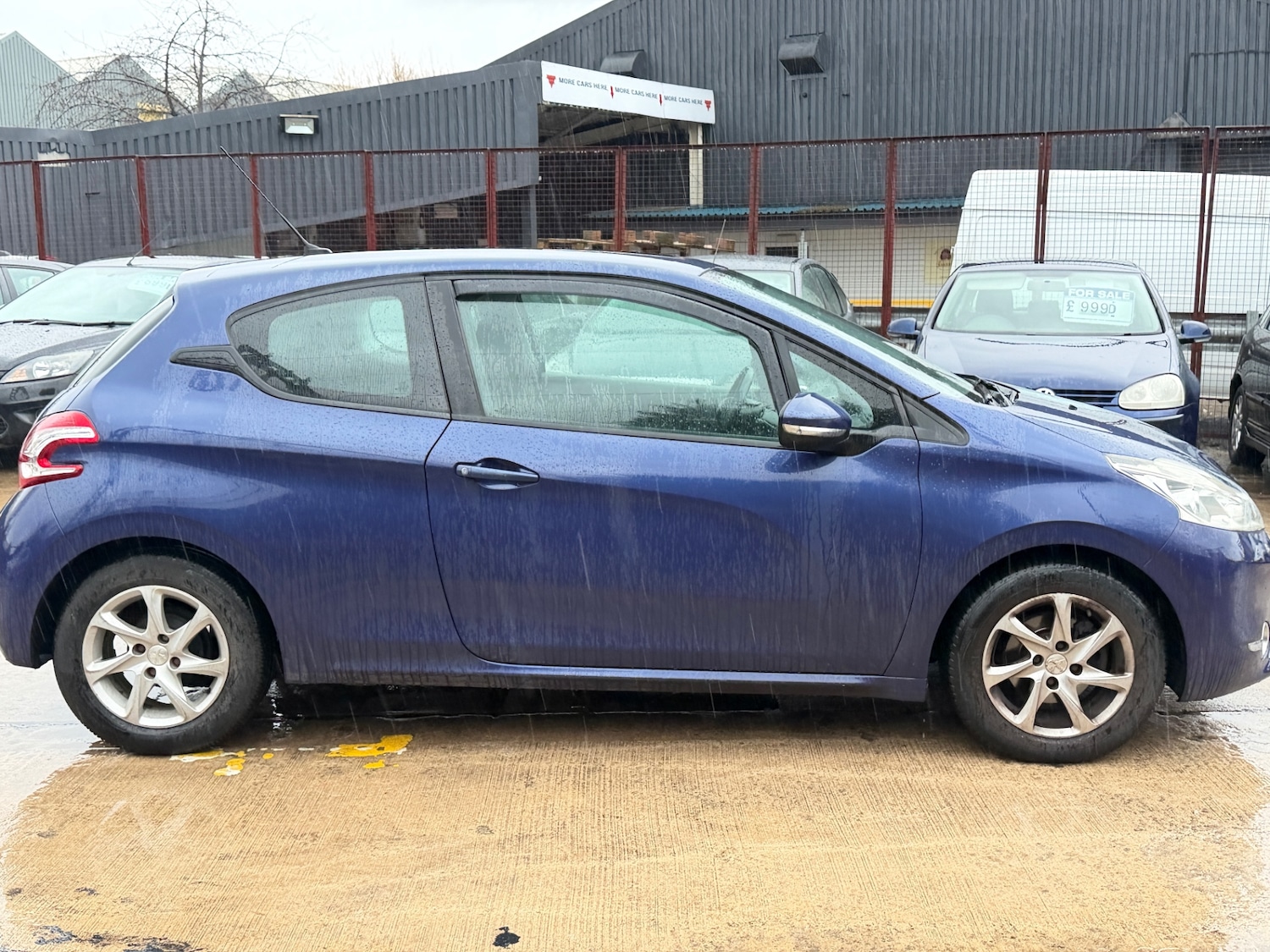 Used Peugeot 208 2014 for sale - 77635392: Photo 7