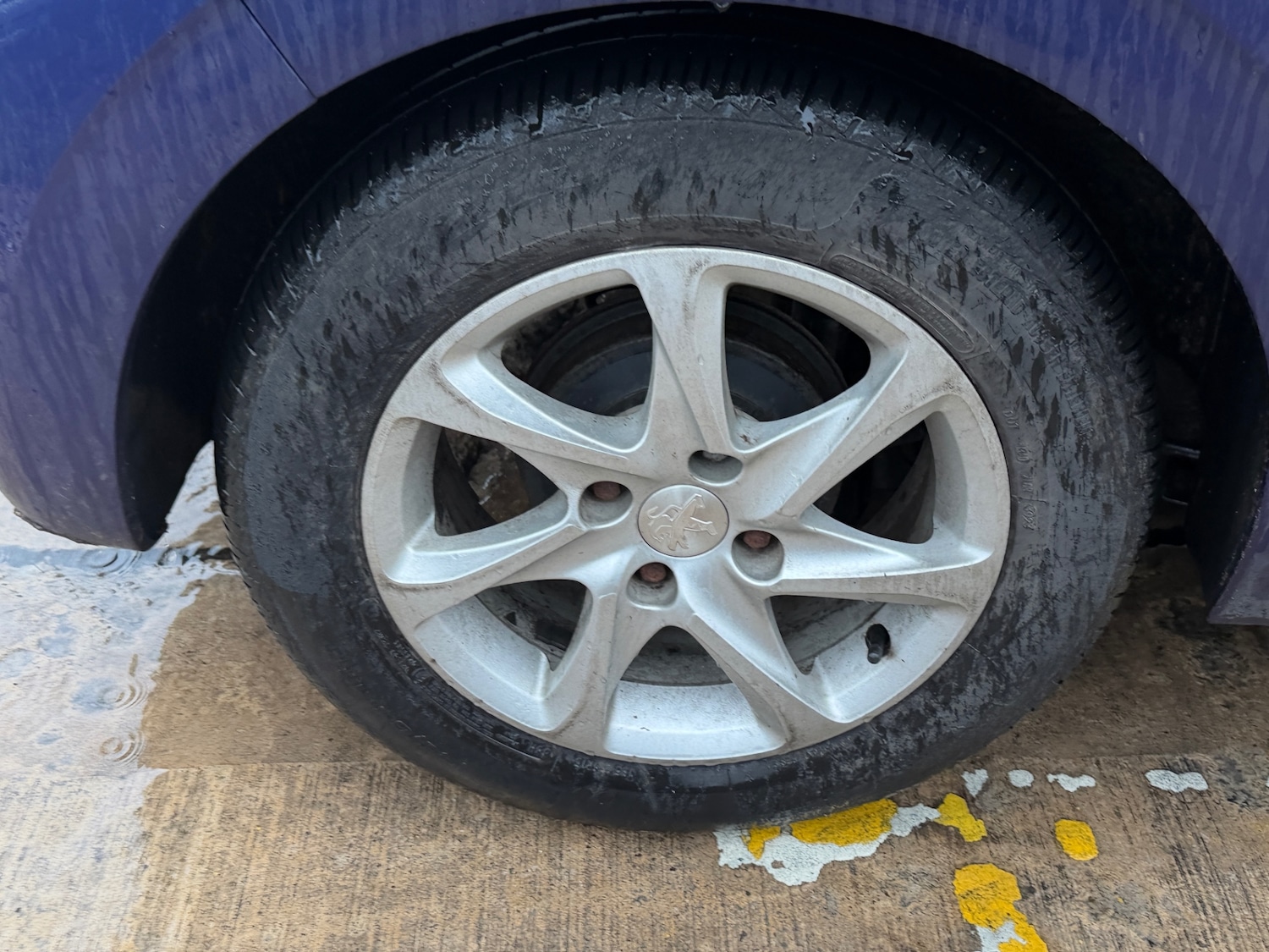 Used Peugeot 208 2014 for sale - 77635392: Photo 9