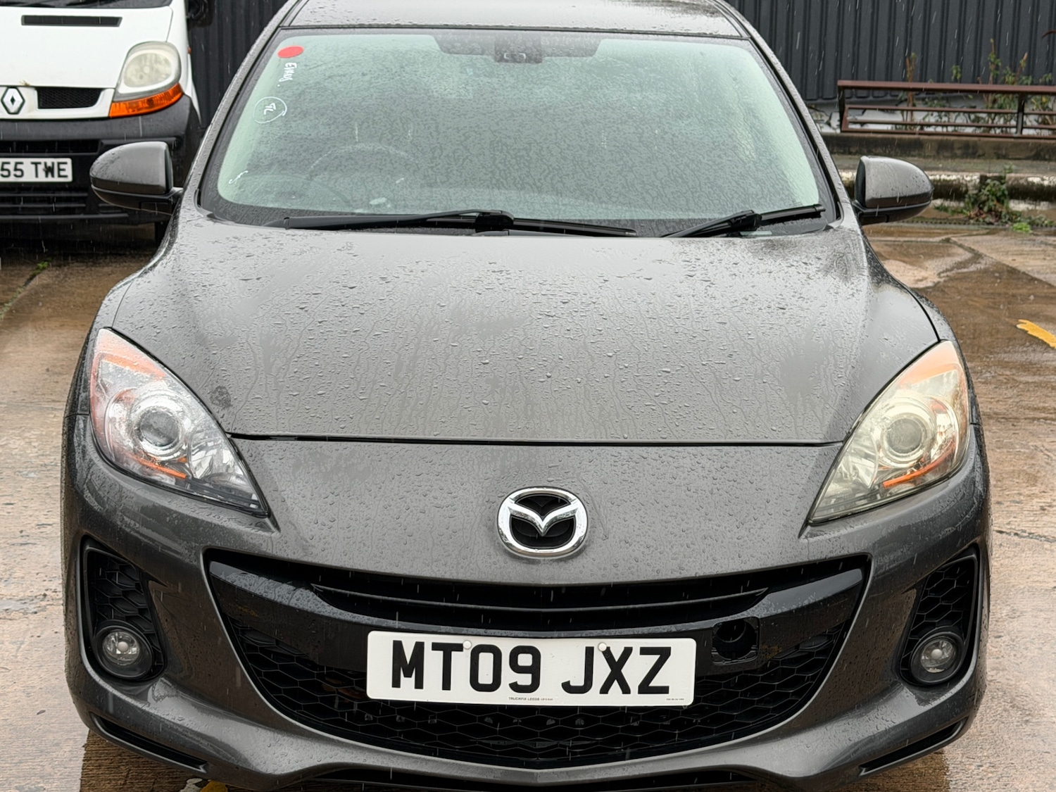 Used Mazda Mazda3 2009 for sale - 76807995: Photo 2