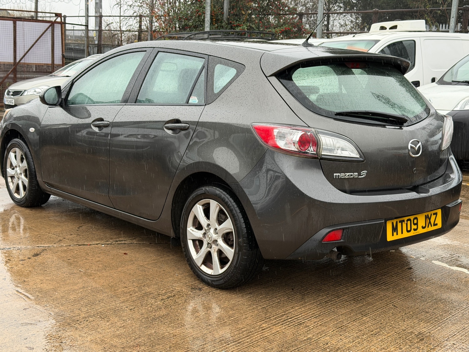 Used Mazda Mazda3 2009 for sale - 76807995: Photo 5