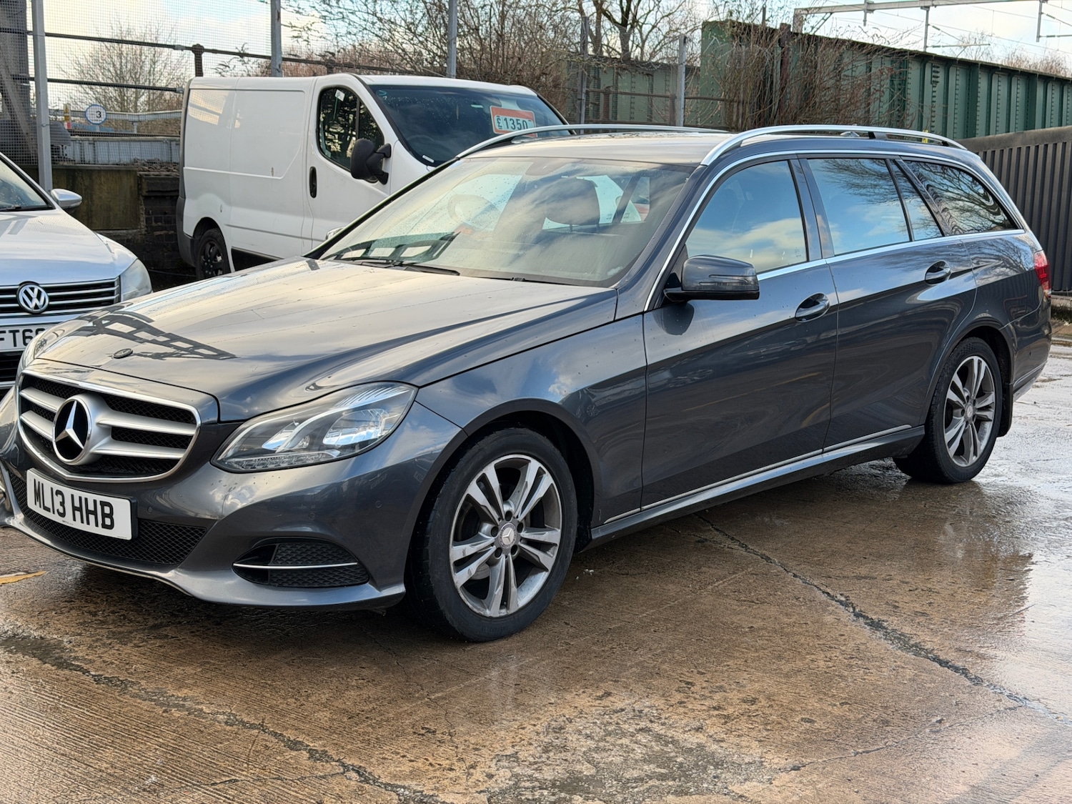 Used Mercedes-Benz E Class 2013 for sale - 77154639: Photo 3