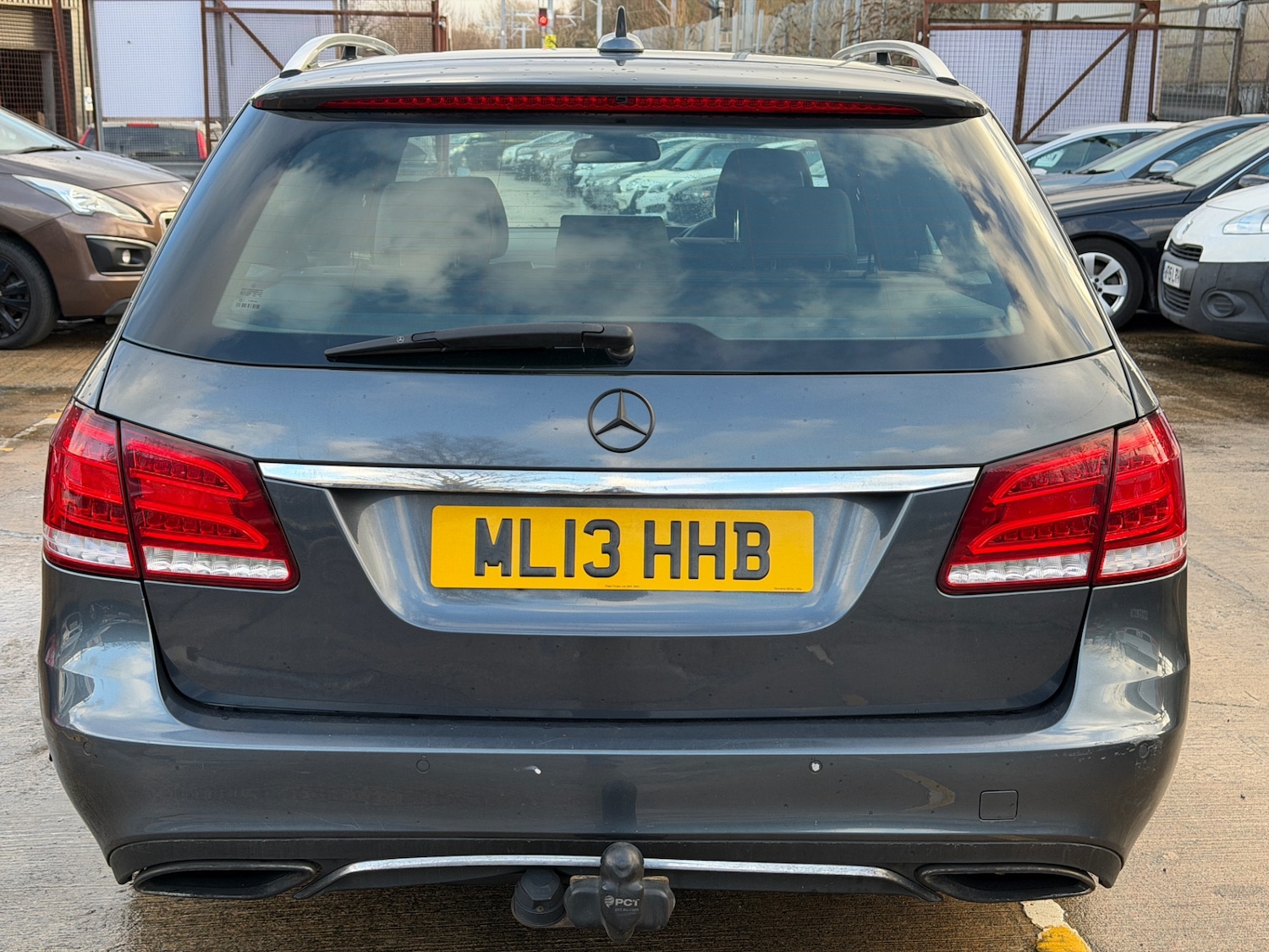 Used Mercedes-Benz E Class 2013 for sale - 77154639: Photo 8