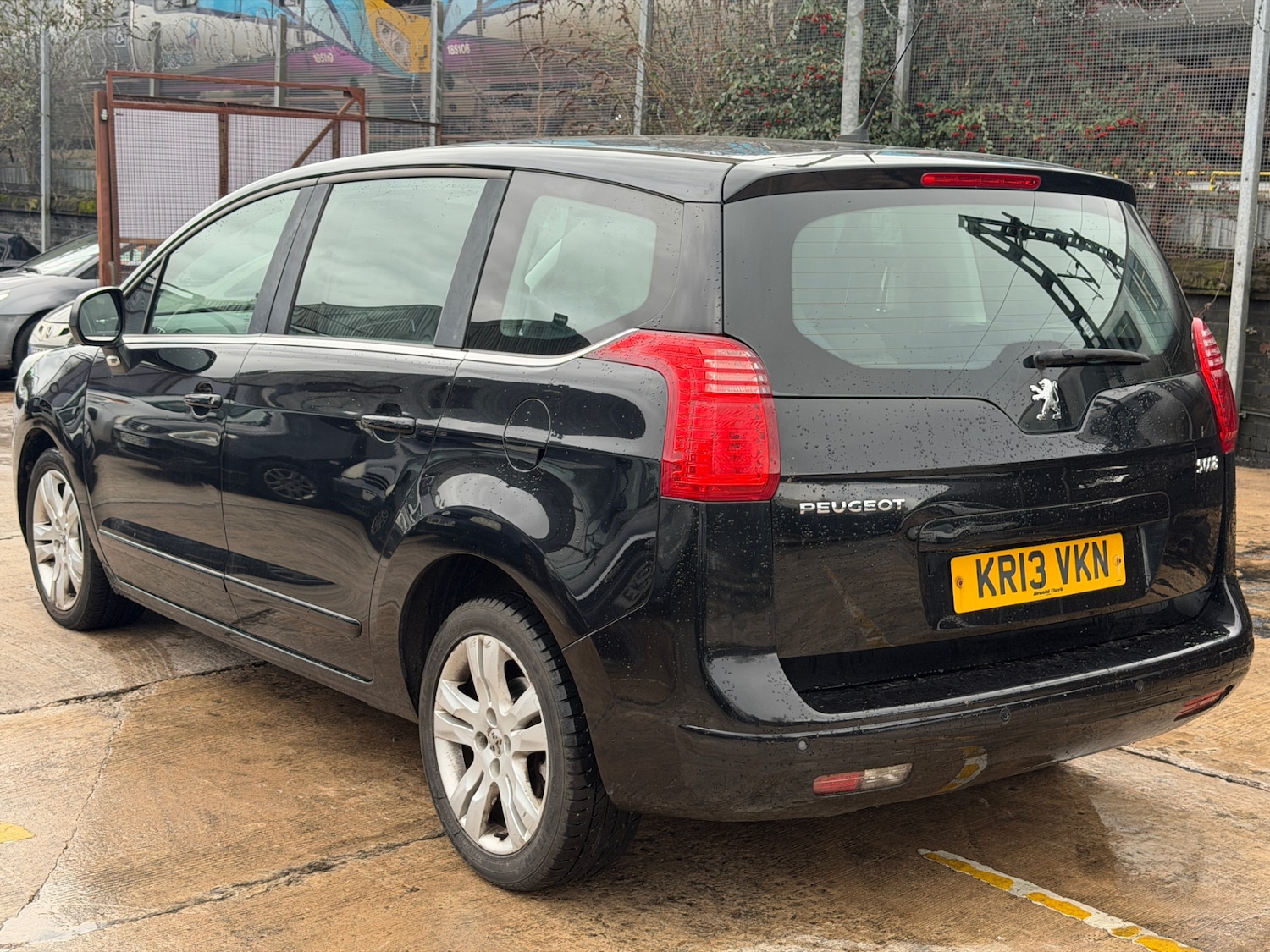 Used Peugeot 5008 2013 for sale - 77630871: Photo 7