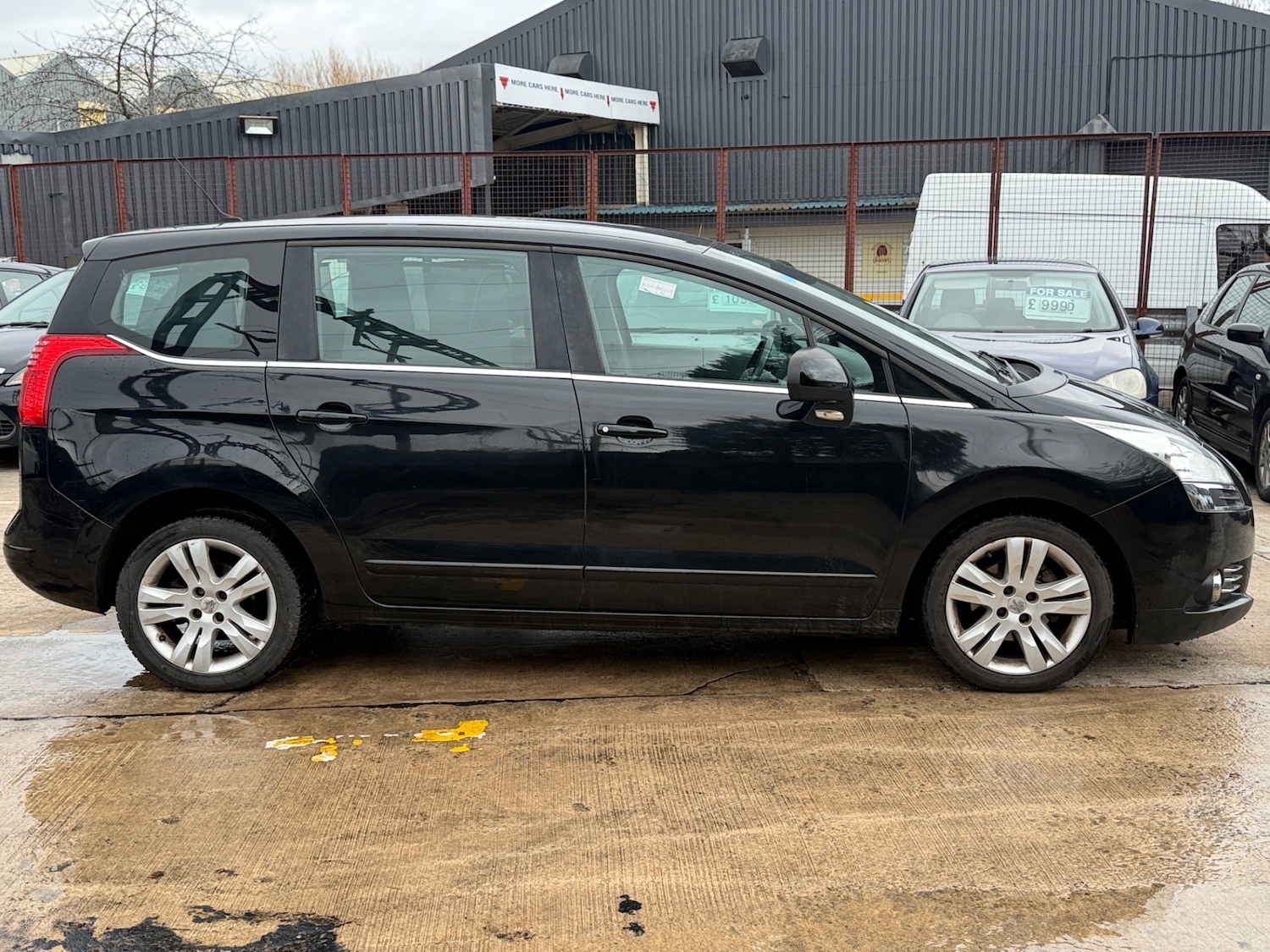 Used Peugeot 5008 2013 for sale - 77630871: Photo 8