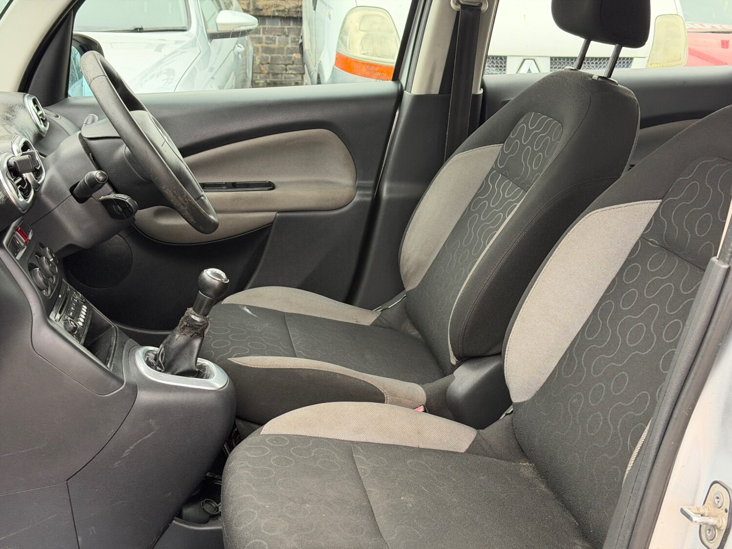 Used Citroen C3 Picasso 2009 for sale - 77501853: Photo 16