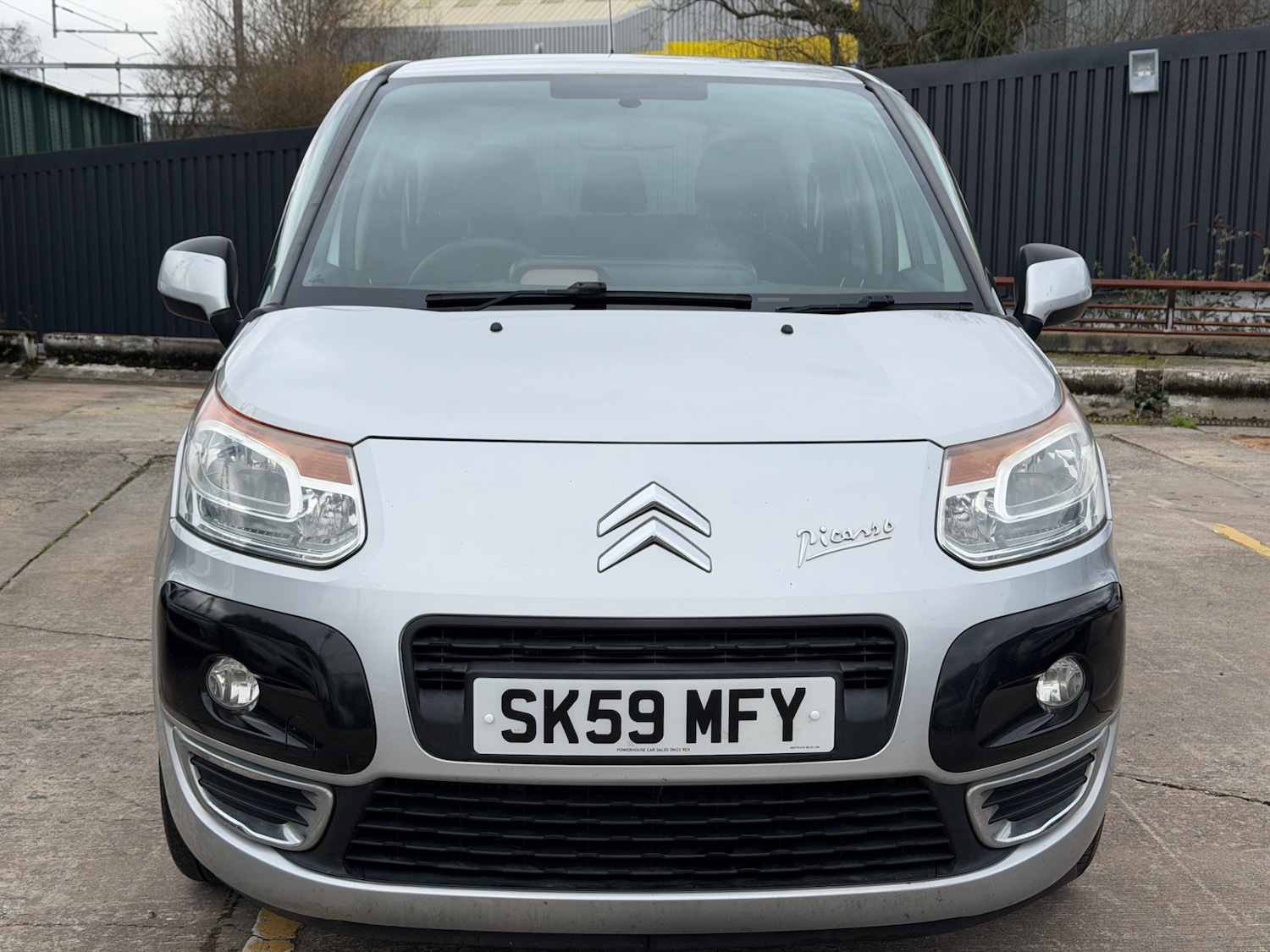 Used Citroen C3 Picasso 2009 for sale - 77501853: Photo 3