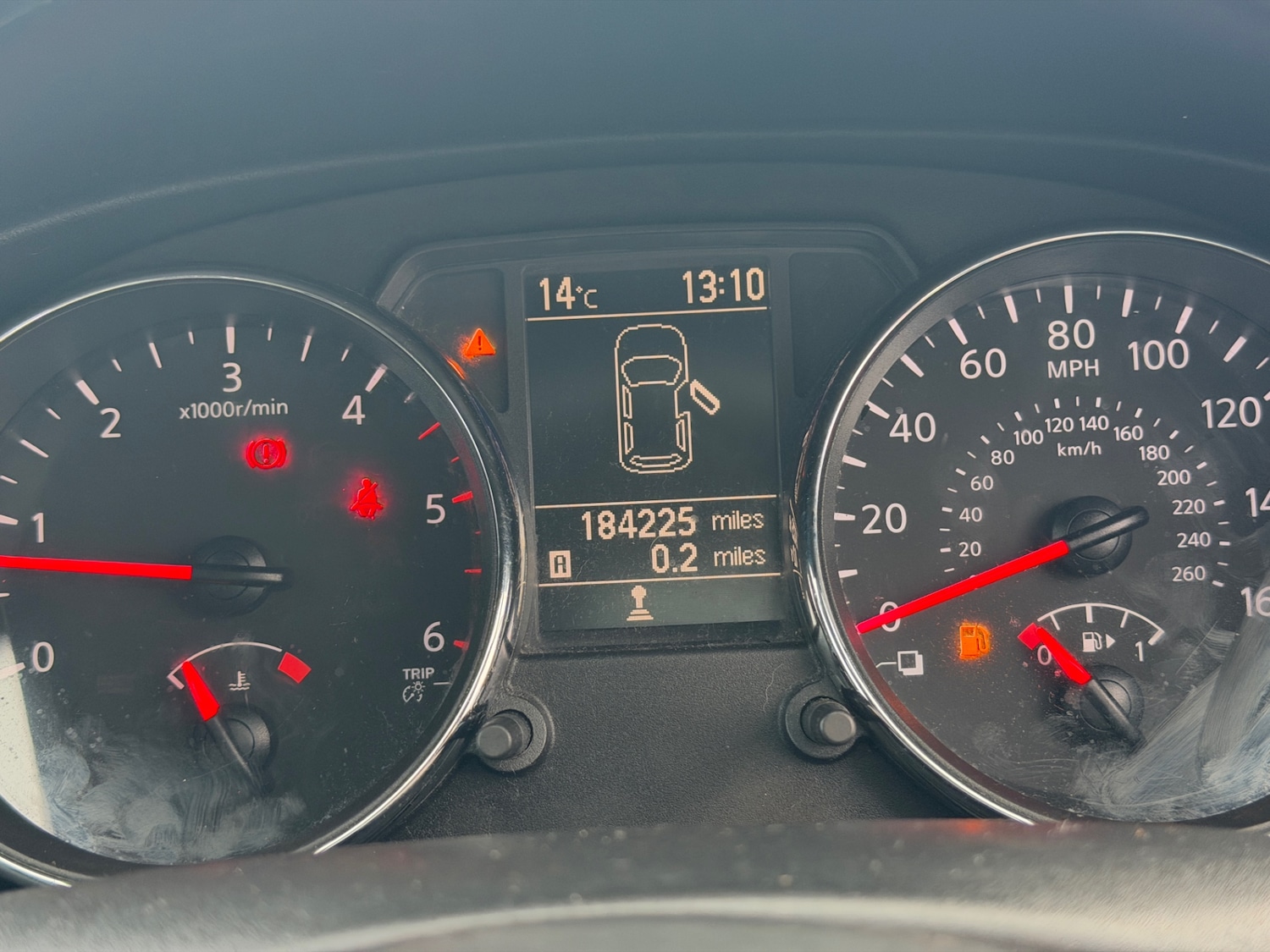 Used Nissan Qashqai 2010 for sale - 76437109: Photo 16