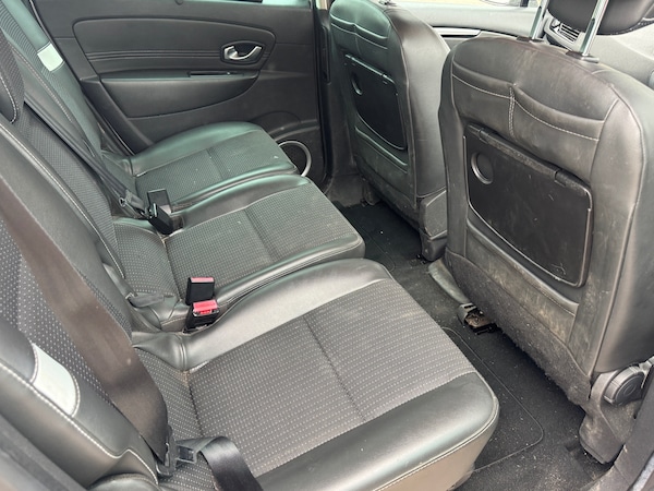 Used Renault Grand Scenic 2011 for sale - 75675463: Photo 10