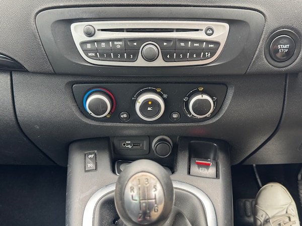 Used Renault Grand Scenic 2011 for sale - 75675463: Photo 21