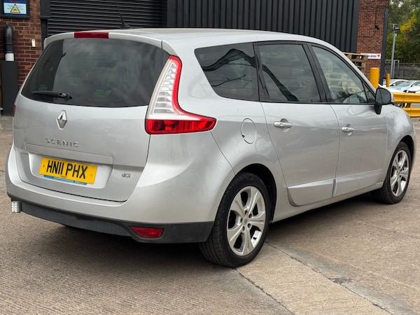 Used Renault Grand Scenic 2011 for sale - 75675463: Photo 7