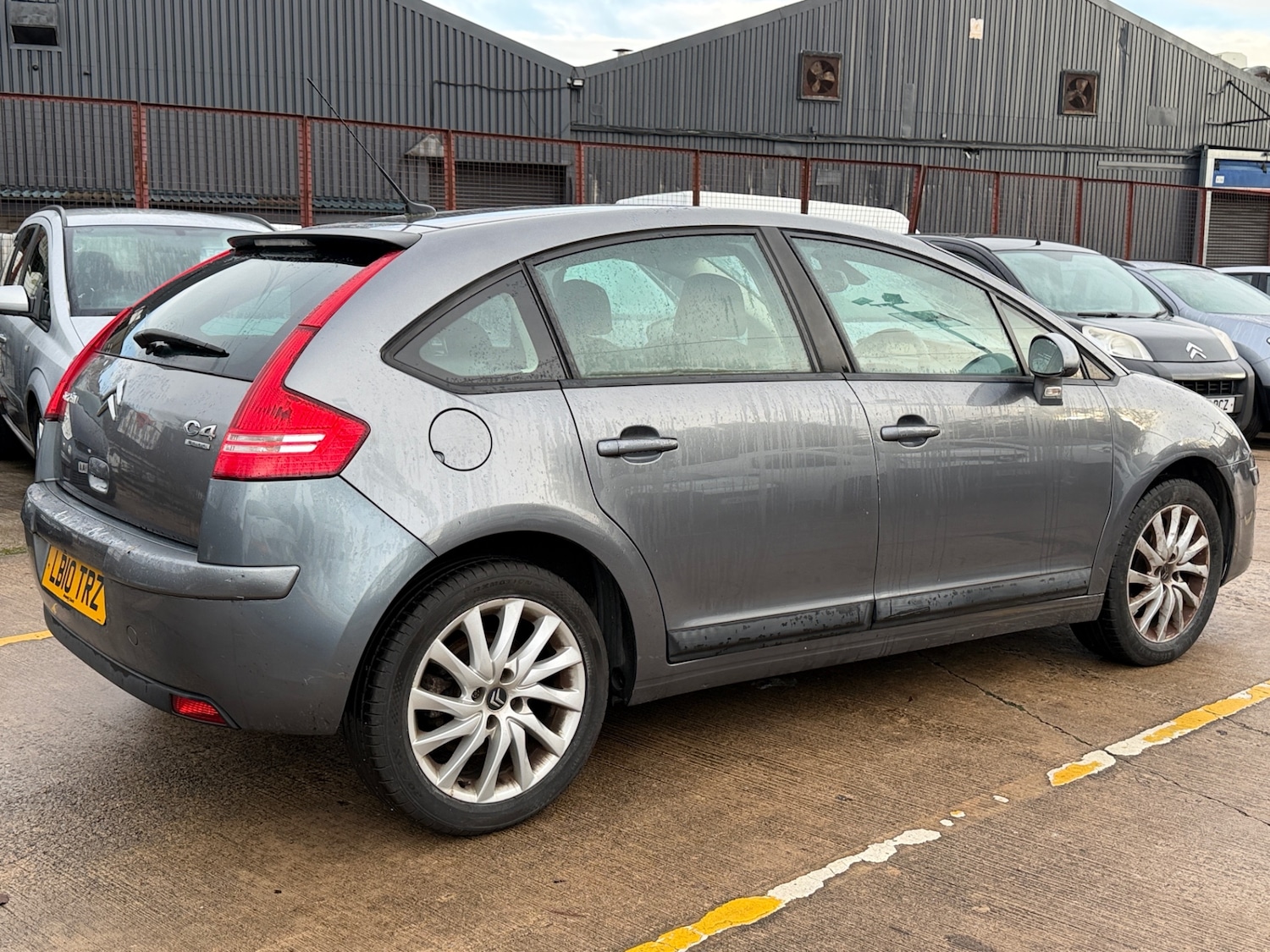 Used Citroen C4 2010 for sale - 76830425: Photo 6