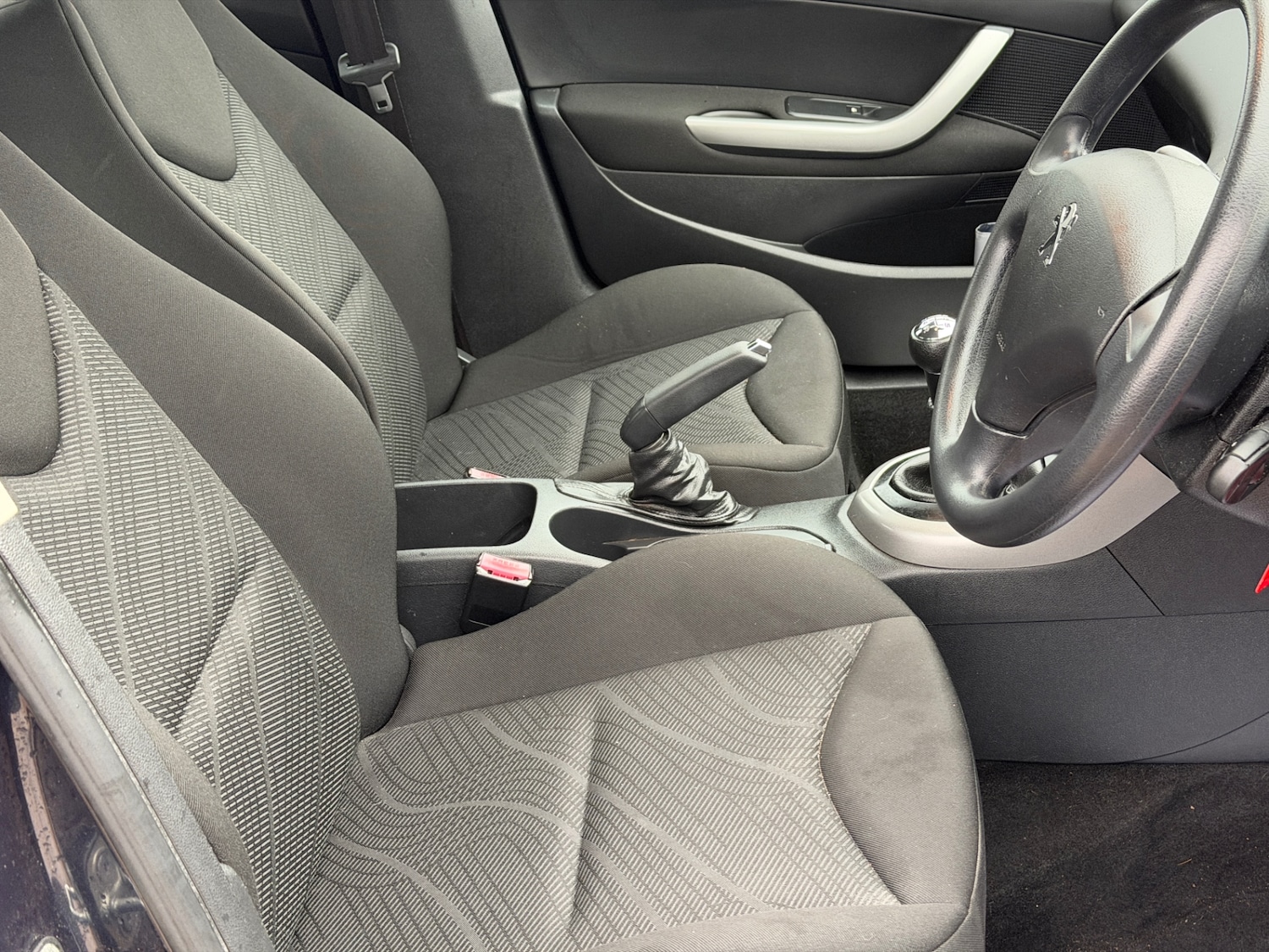 Used Peugeot 308 2012 for sale - 77303815: Photo 11