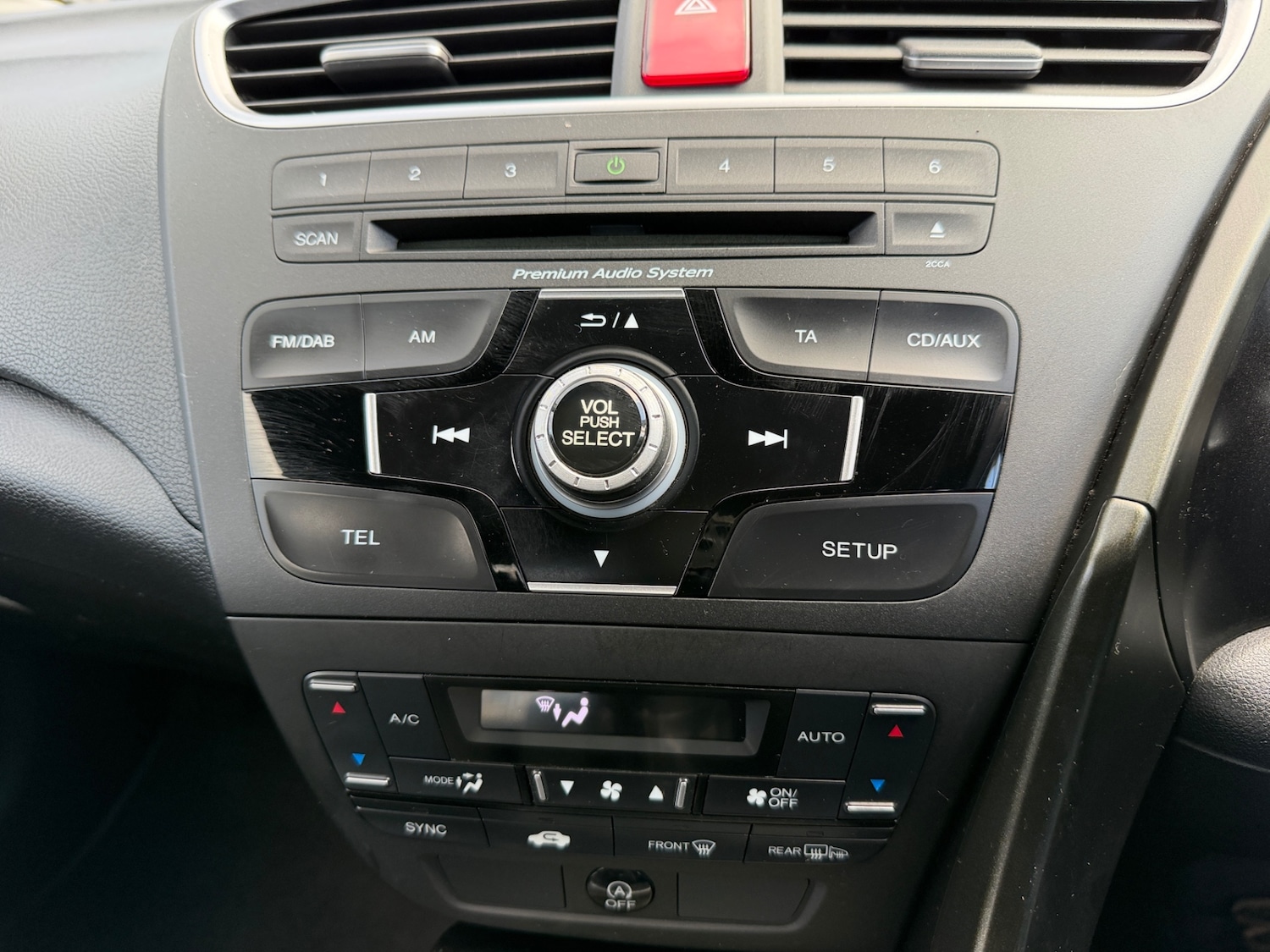 Used Honda Civic 2014 for sale - 77154642: Photo 19